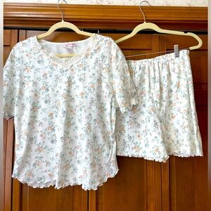 Comfy Floral 2-piece Set | by Of the Moment | 90’s Vintage |